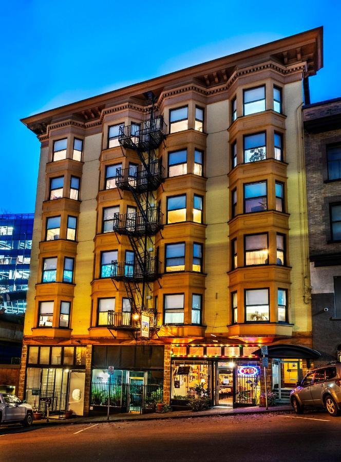 Arundel Mansions Hotel New Westminster Exterior photo